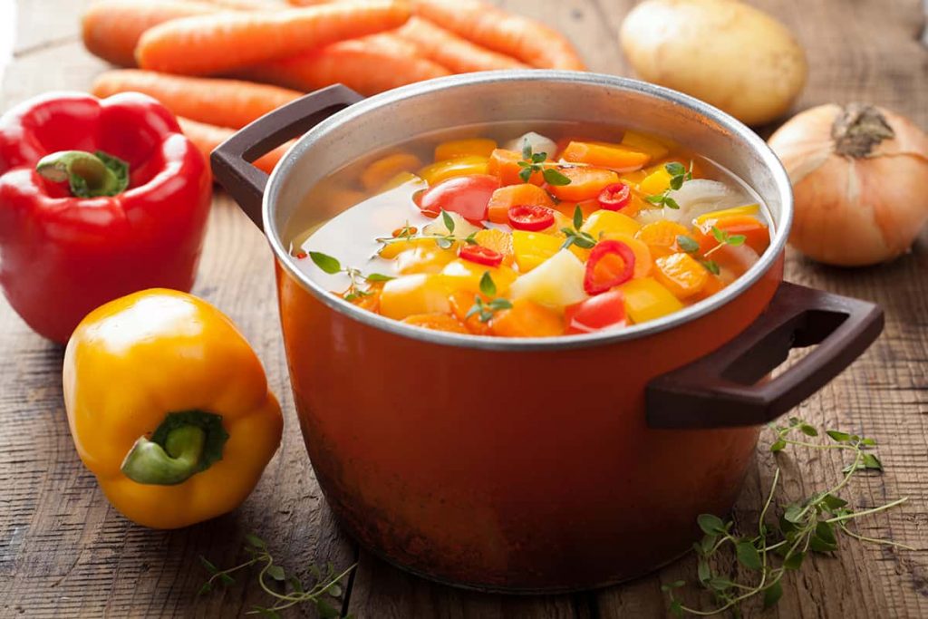 stock-pot-vs-soup-pot-what-is-the-difference-howdykitchen