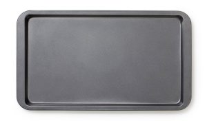 How Big is a Jelly Roll Pan? - HowdyKitchen