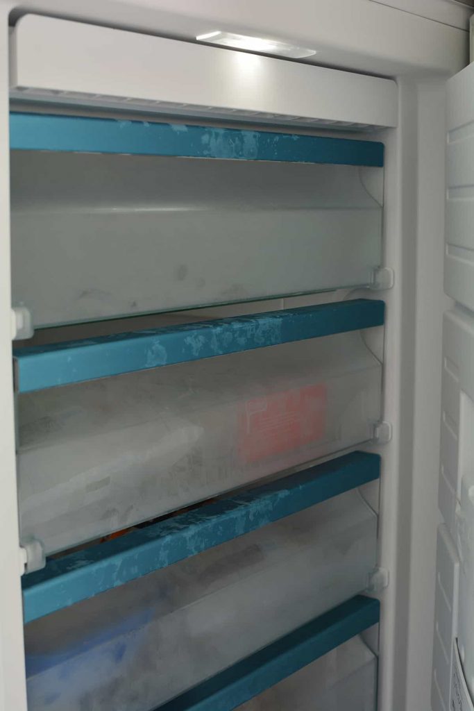 How Long Can You Leave The Freezer Door Open? HowdyKitchen