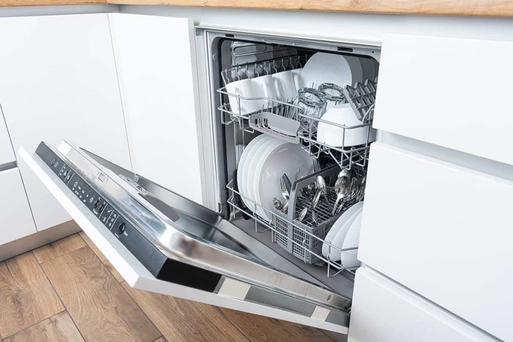 How Much Water Does A Bosch Dishwasher Use? - HowdyKitchen