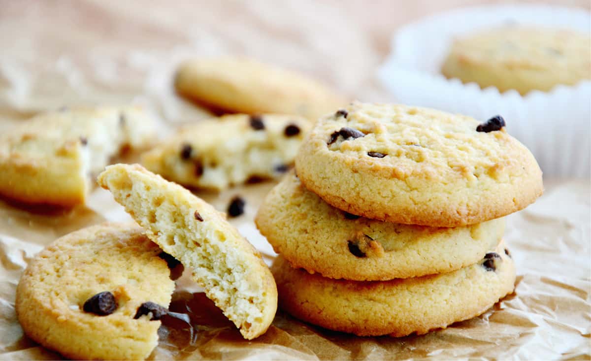 how-much-butter-do-you-put-in-chocolate-chip-cookies-howdykitchen