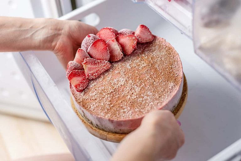 How Long Can Cake Last In The Freezer HowdyKitchen