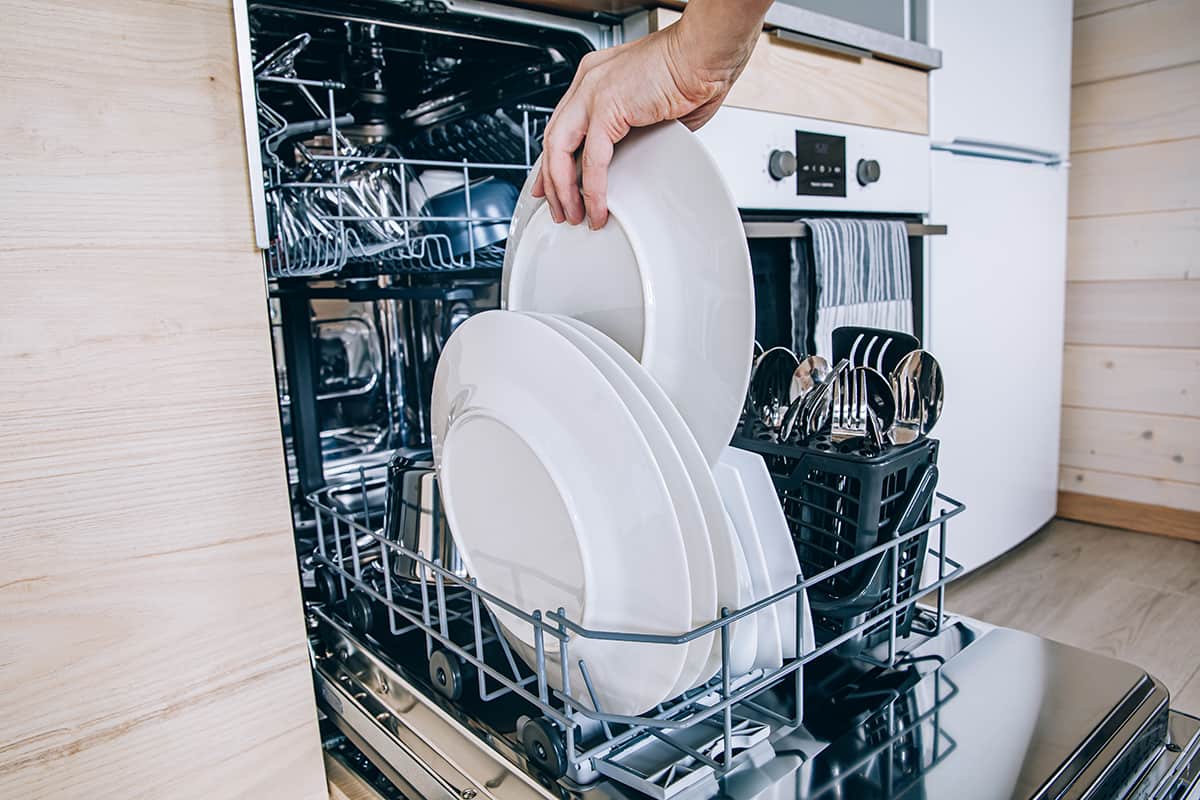 How to Prepare a Dishwasher for Long Term Storage