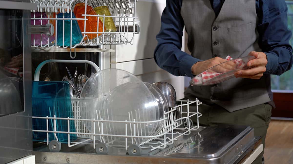 Can Dishwasher Detergent Residue Cause Skin Allergies?