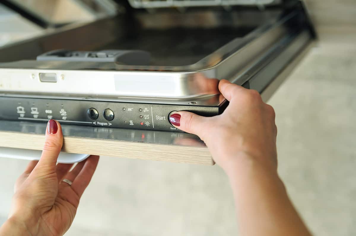 How to Remove Soap Residue from a Dishwasher