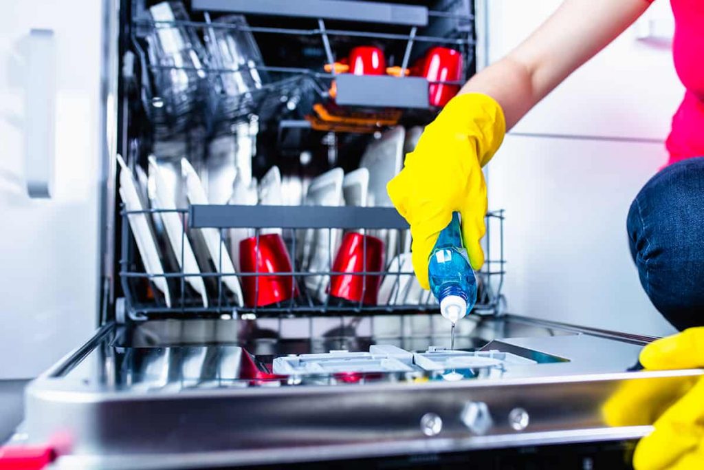 dishwasher-leaving-soap-residue-causes-troubleshooting-howdykitchen