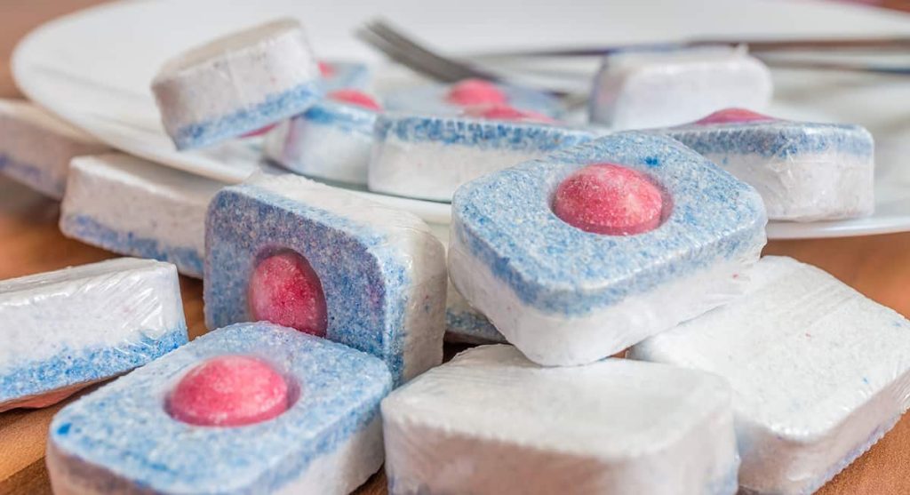 Should You Unwrap Dishwasher Tablets? - HowdyKitchen