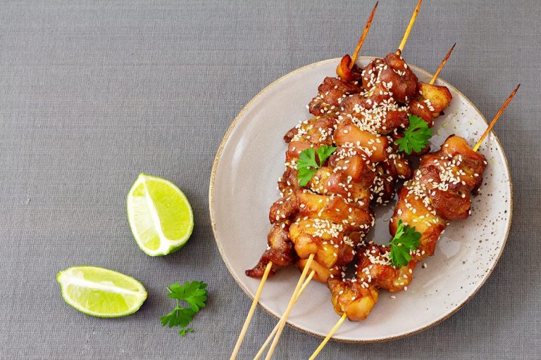 What Kind of Pans to Use in An Air Fryer? (5 Great Choices) HowdyKitchen