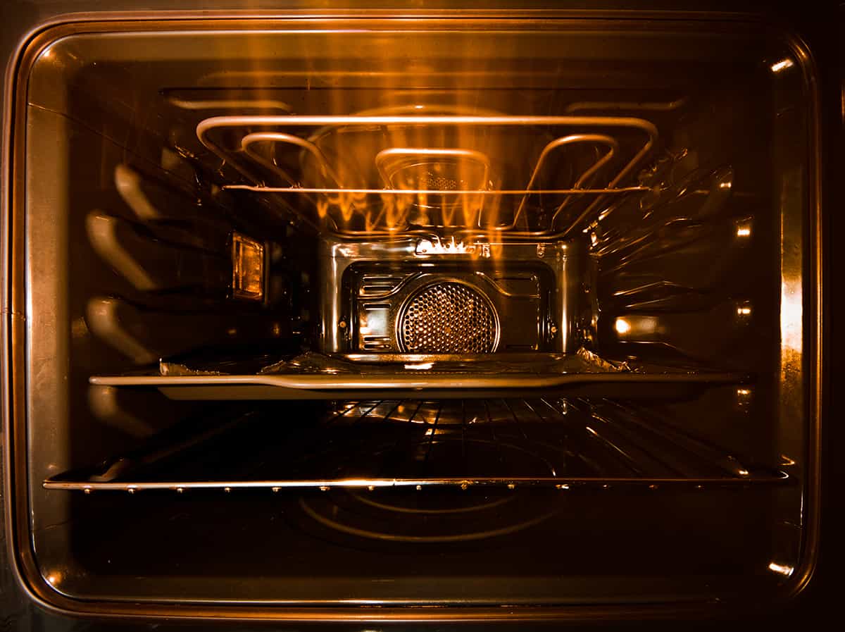 How to Know when The Oven Is Done Preheating