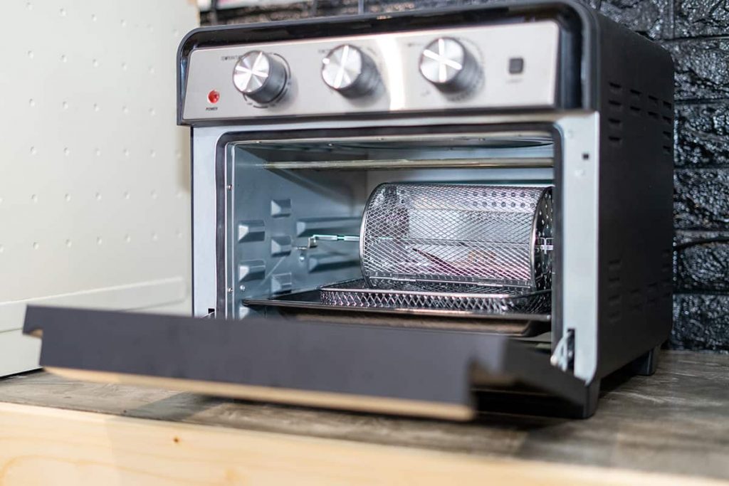 Oven Won't Turn Off (Causes & Fix) HowdyKitchen