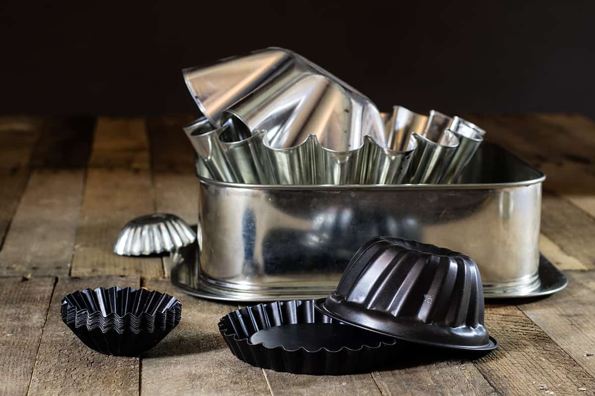 Silicone vs Other Bakeware Materials