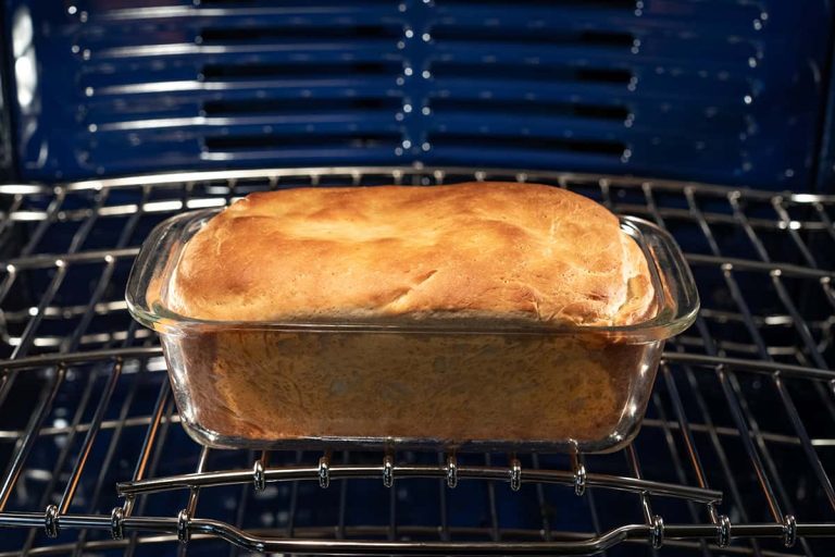 What Are the Loaf Pan Sizes (with Size Chart)? HowdyKitchen