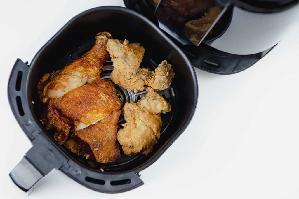 Can You Stack Food in An Air Fryer? HowdyKitchen