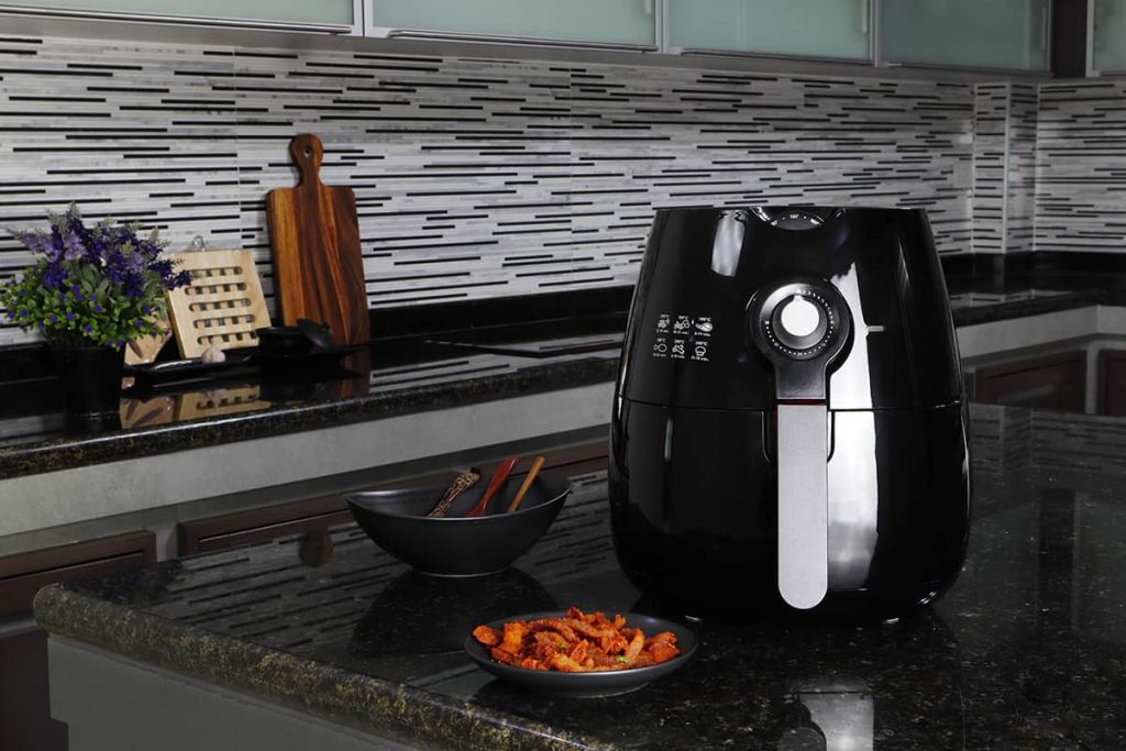 what-size-air-fryer-do-i-need-howdykitchen
