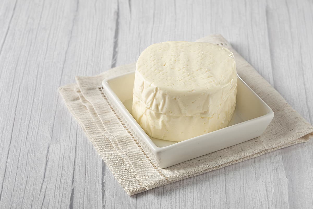 How to Defrost Frozen Cheese