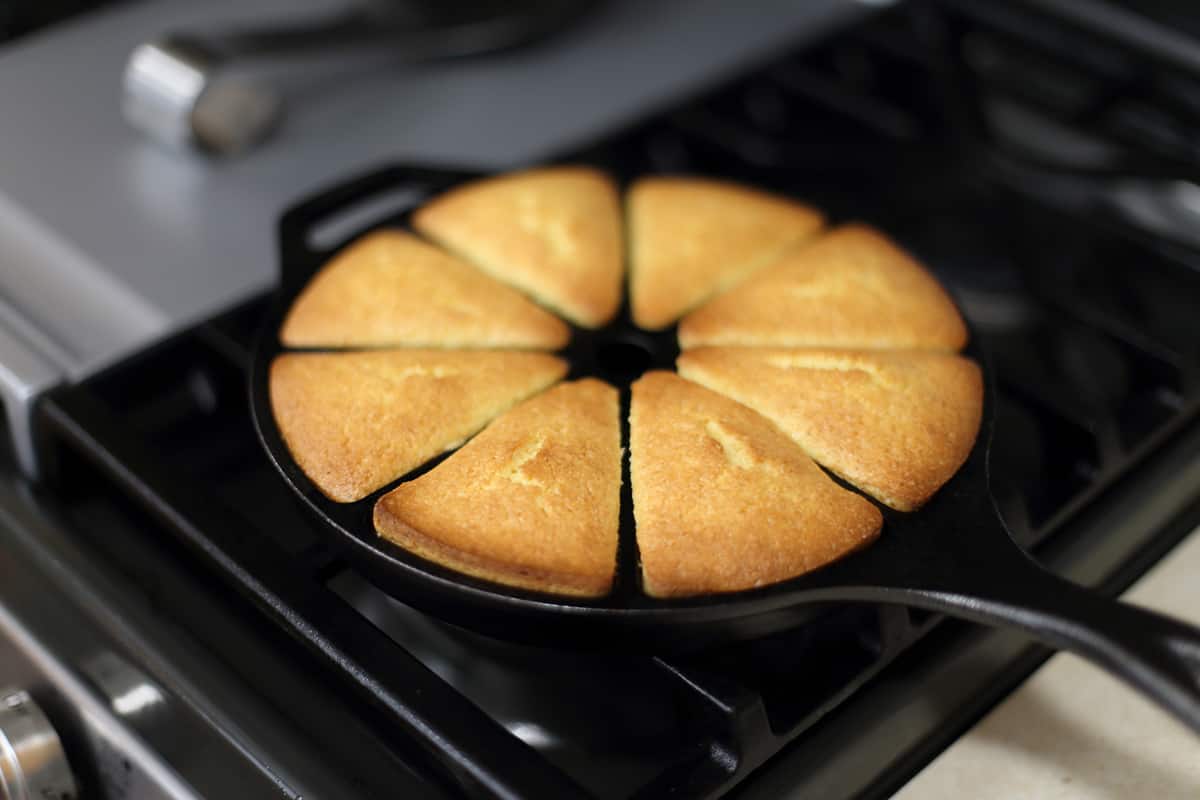 How to bake on a stove top