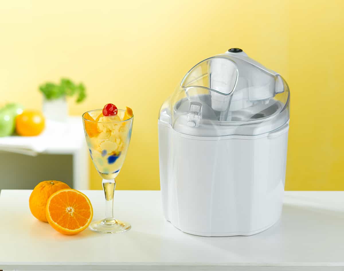 How to clean a portable countertop ice maker