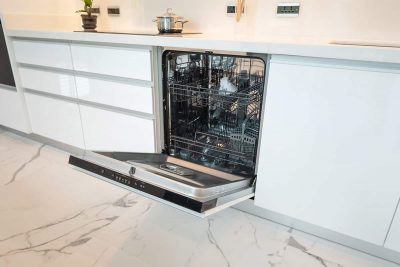 Built in dishwasher vs. freestanding dishwasher