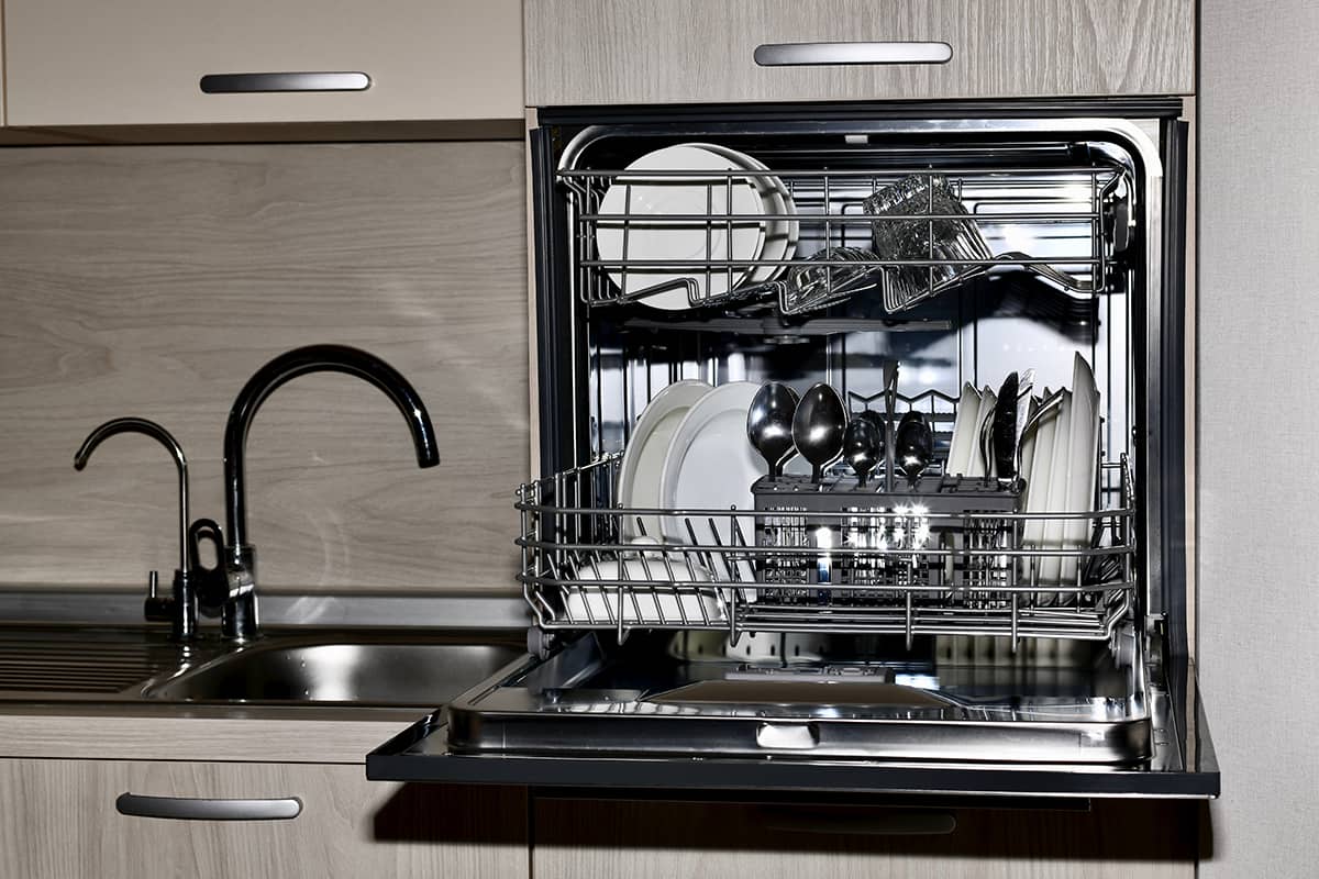 Can I Run My Dishwasher if My Sink Is Clogged
