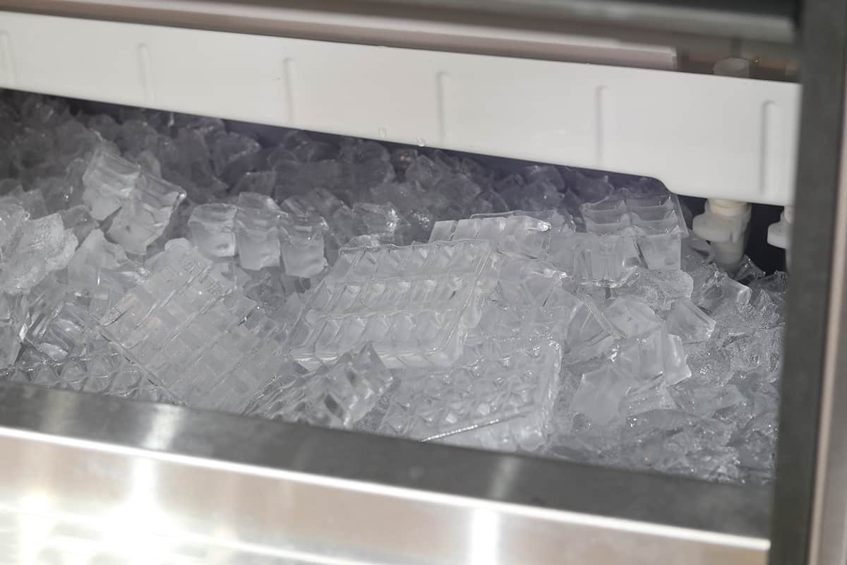 How Much Ice Does a Frigidaire Ice Maker Make