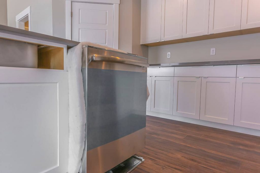 Gap Between Dishwasher and Countertop (and How to Hide It) HowdyKitchen