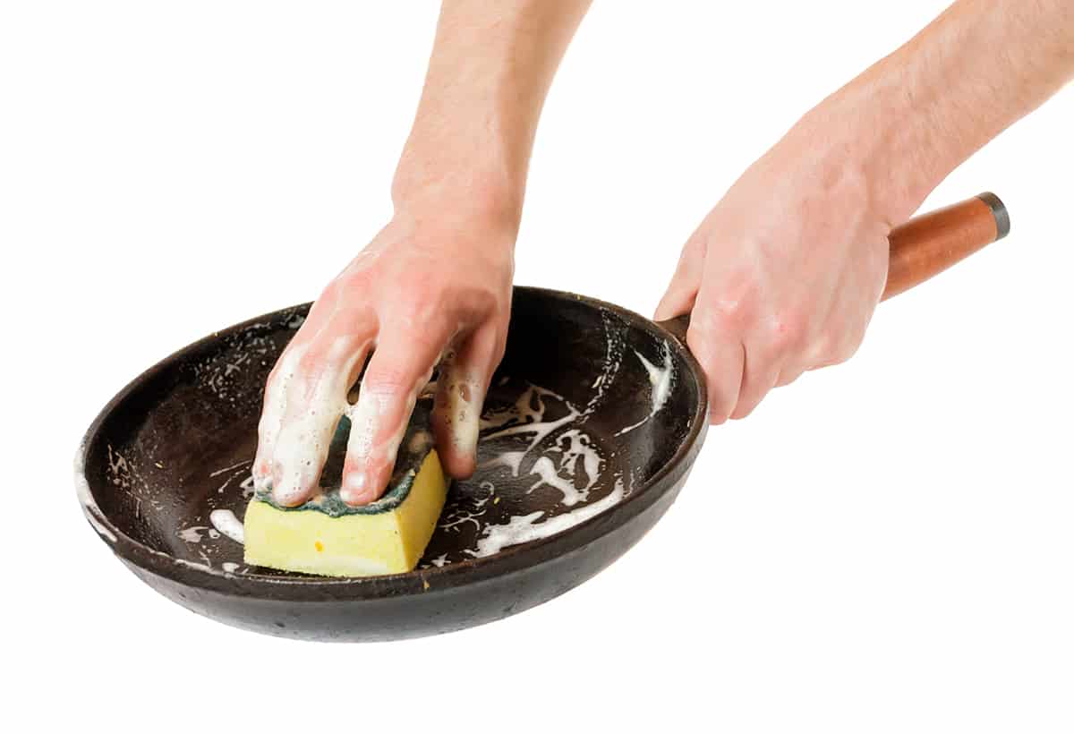 How to Clean a Seasoned Pan