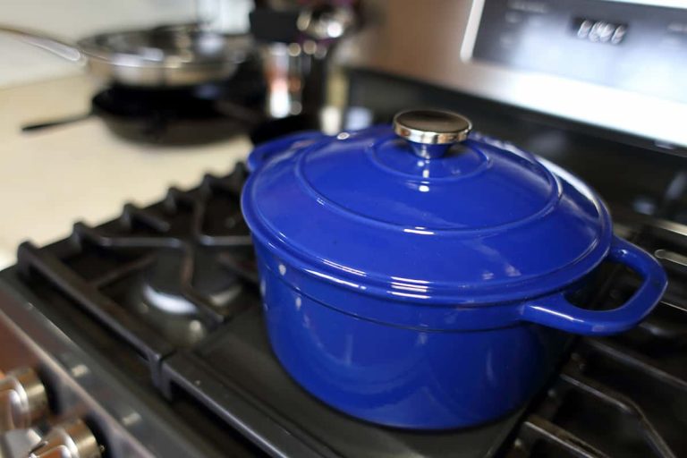 Dutch Oven Temperature Chart & Briquette Count - HowdyKitchen