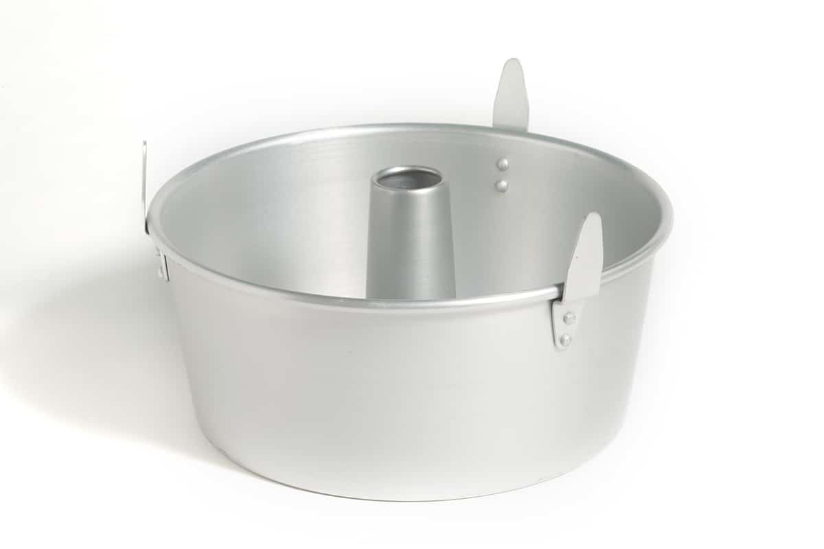 Tube Cake Pans Vs Bundt Pans: What's The Difference?