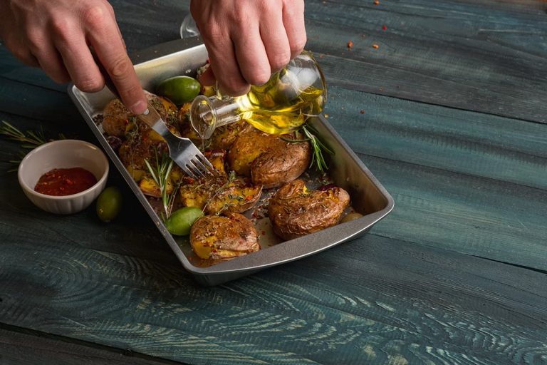Can You Put Olive Oil in The Oven? HowdyKitchen
