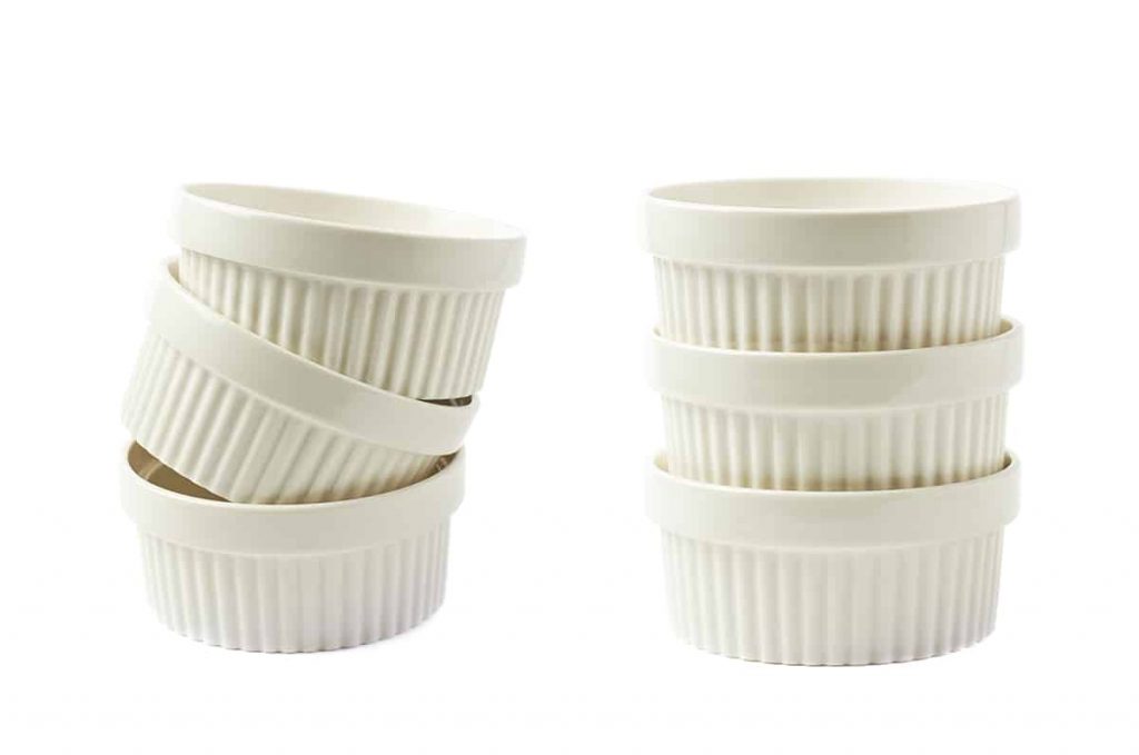 Ramekin Vs. Cocotte Vs. Souffle Cup What Are the Differences? HowdyKitchen