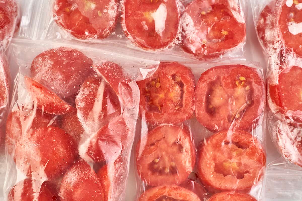How to Prepare Blanched Tomatoes for Freezing