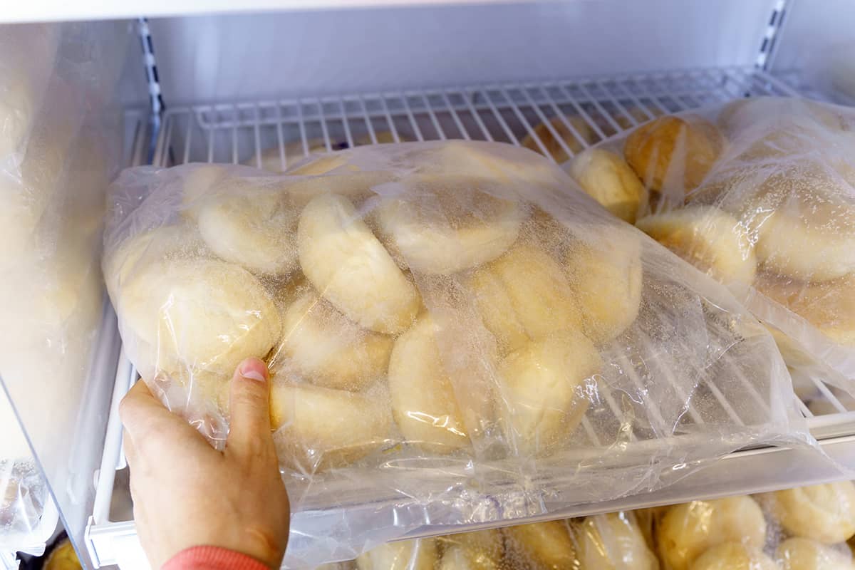 How to defrost bread