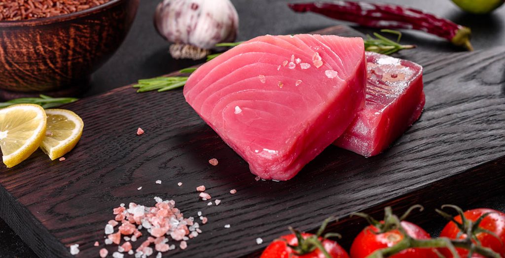 How Long Does Tuna Last in The Fridge? HowdyKitchen