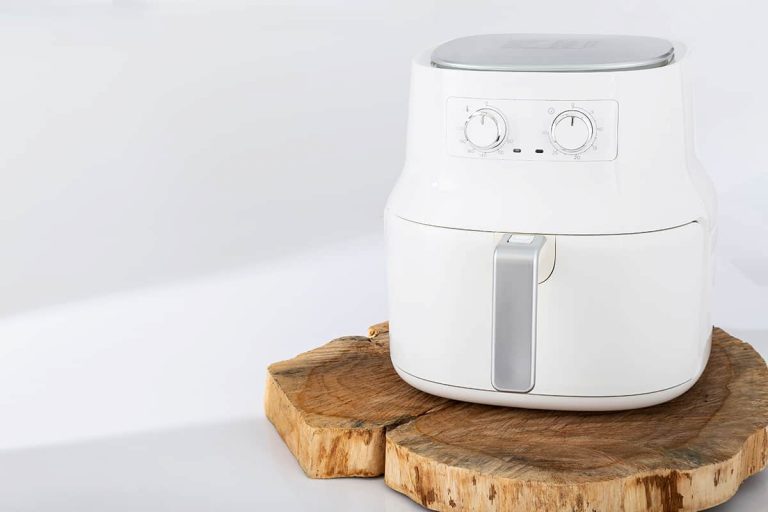 Air Fryer Stopped Working While Cooking What to Do HowdyKitchen