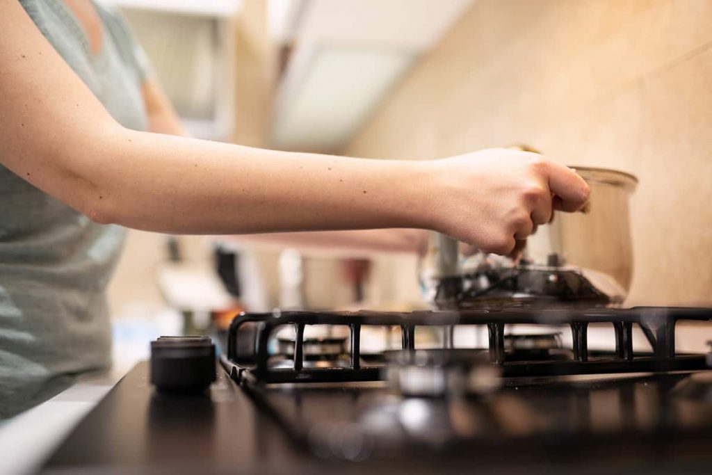 5 Most Common Gas Stove Problems (and How to Avoid Them) HowdyKitchen