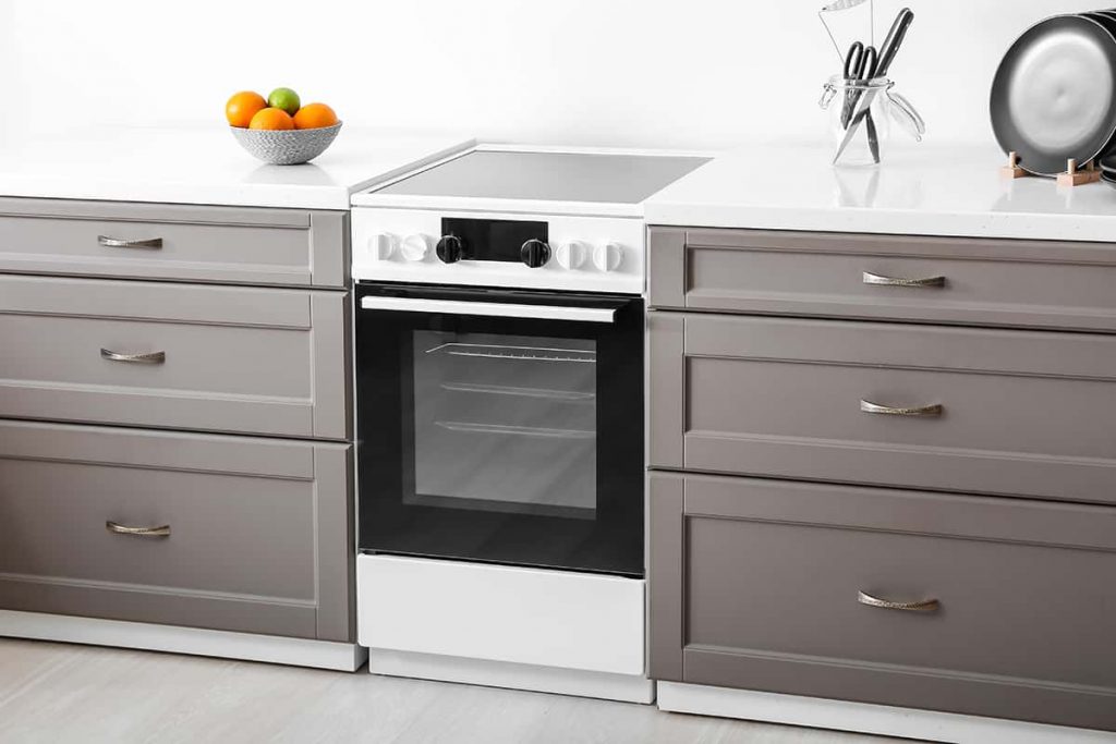 Electric vs. Gas Ovens for Baking Which is Better? HowdyKitchen
