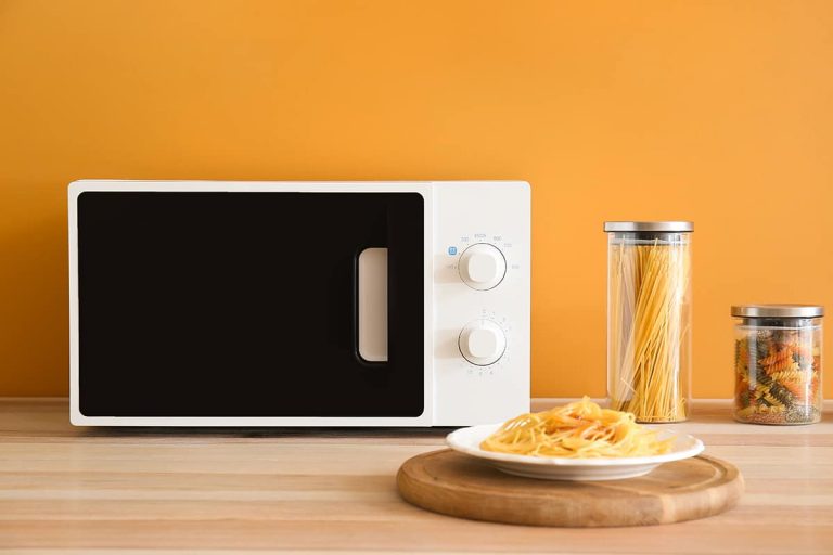 how-much-power-does-a-microwave-use-howdykitchen