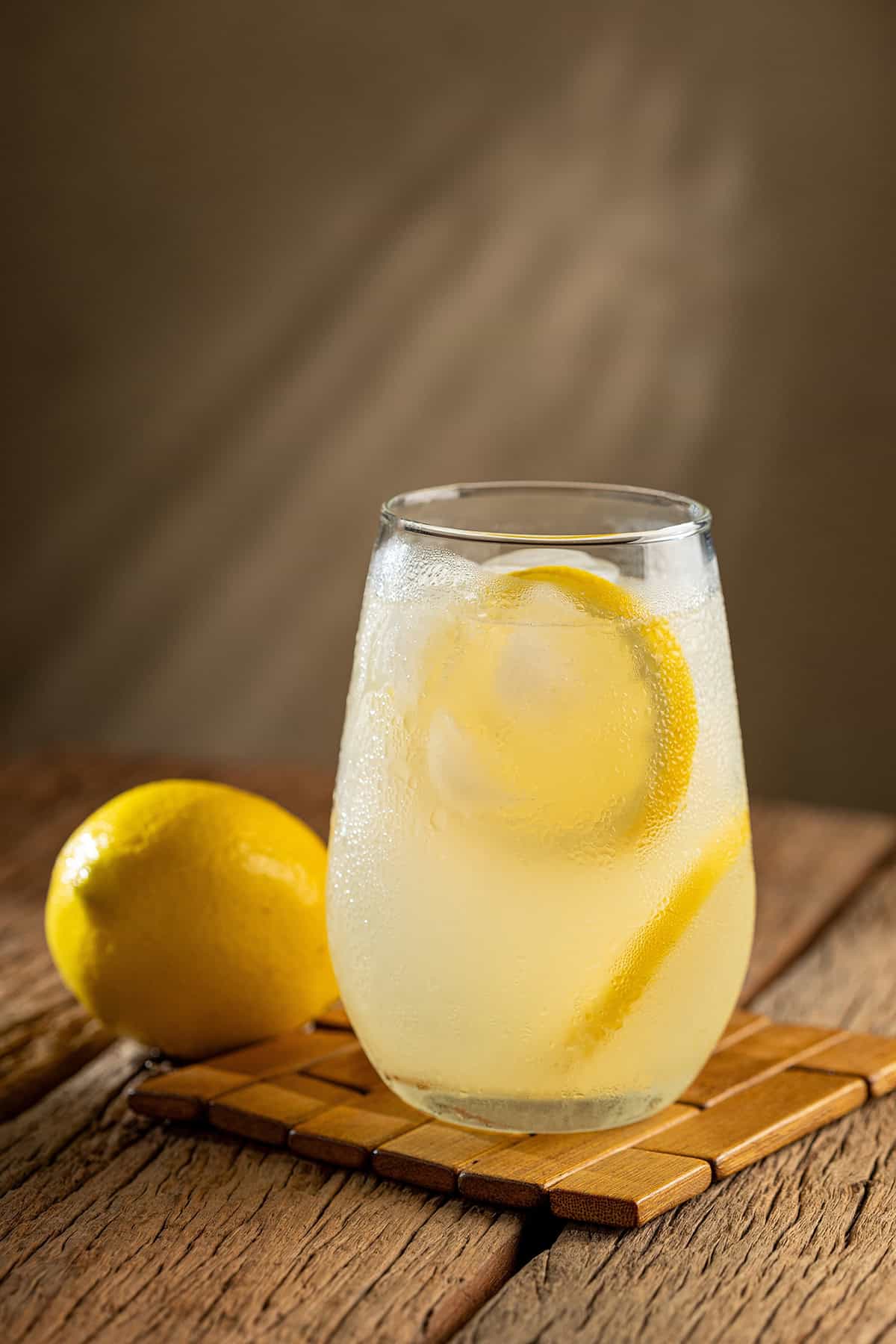 13 Best Limoncello Cocktails to Try - HowdyKitchen