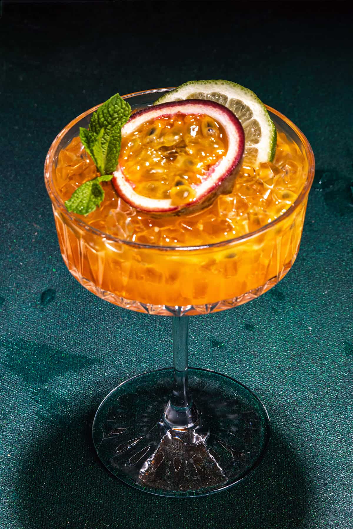 Passion Fruit Sangria - HowdyKitchen