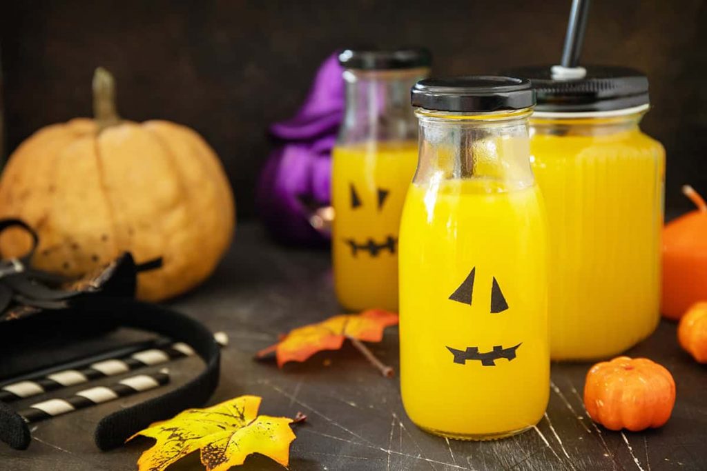 13 Fun & Delicious Halloween Mocktails - HowdyKitchen