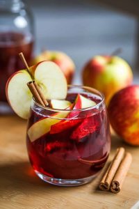 Apple Cinnamon Sangria