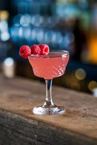 raspberry vodka gimlet