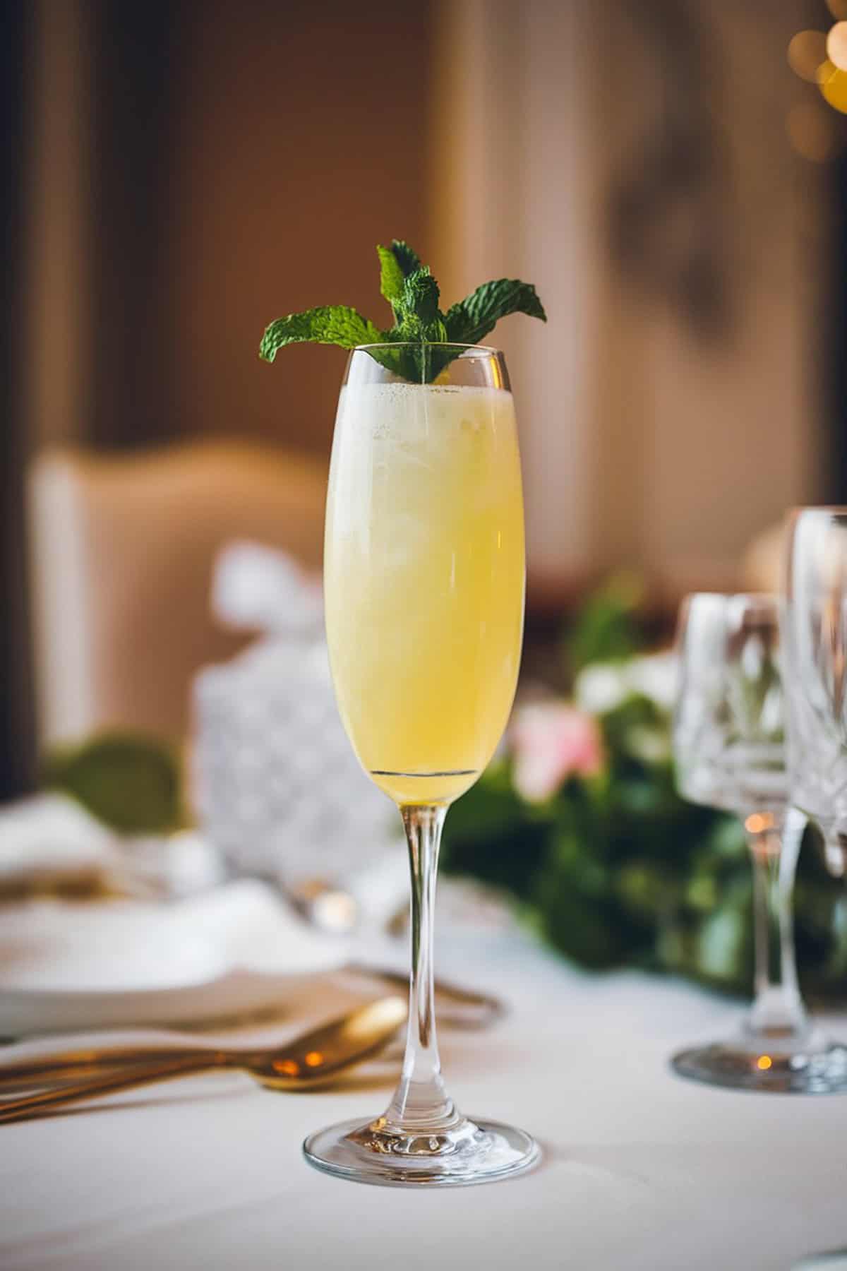 Elderflower Bellini